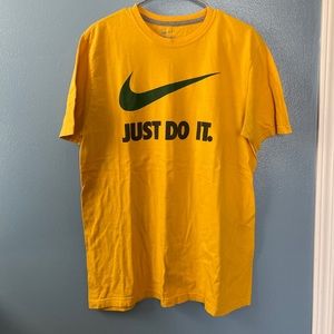 Nike tee